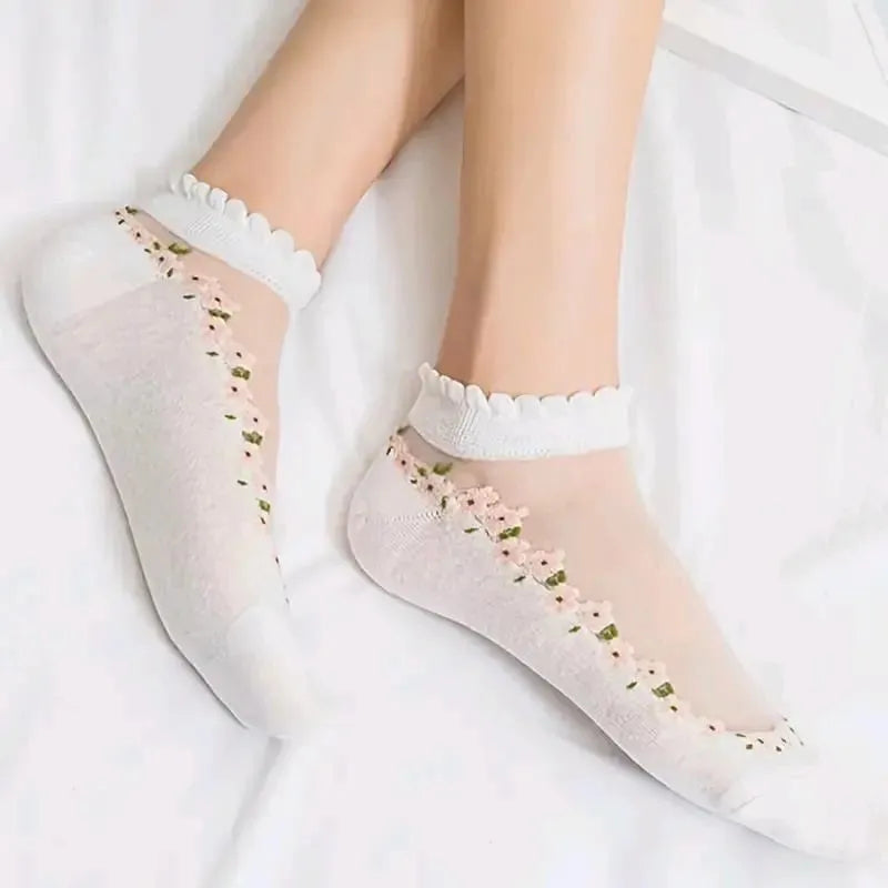 🌺🧦 Virágmintás csipkés női tavaszi-nyári bokazokni